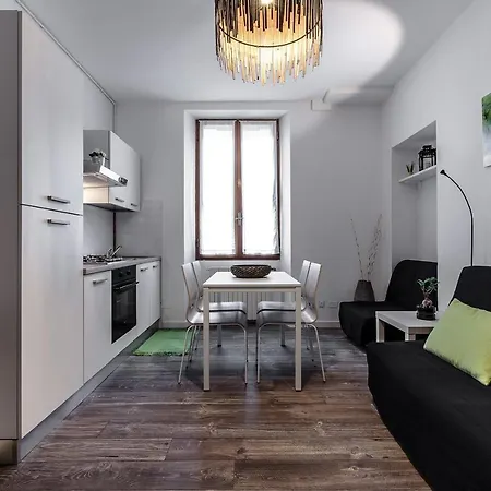 Stayeasy Fara12 - Central Station & Downtown Walking Distance Milan Exterior photo