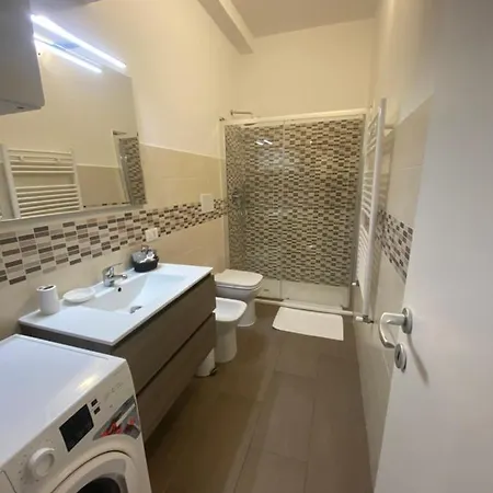 Stayeasy Fara12 - Central Station & Downtown Walking Distance Milan Exterior photo